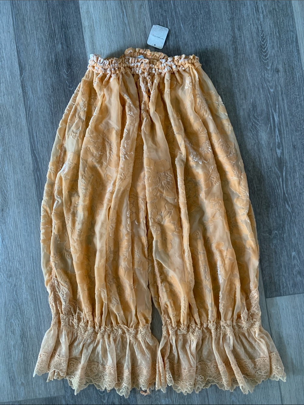 Free people Forever Young Burnout Bloomer Pants NWT Desert Mist Peach - Picture 5 of 8